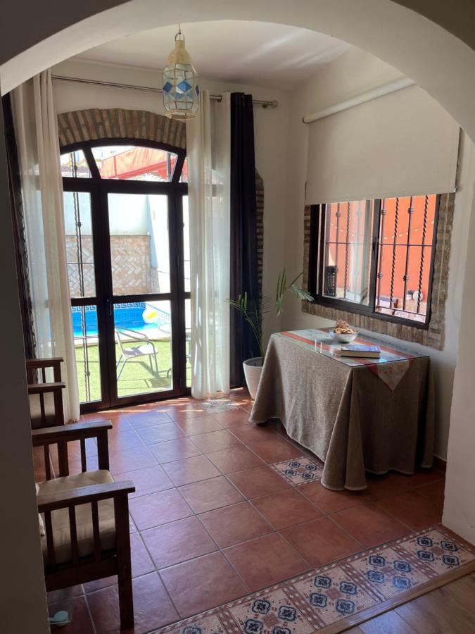 Casa Con Piscina Cerca De Sevilla Luaran gambar