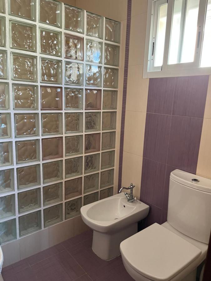 Casa Con Piscina Cerca De Sevilla Luaran gambar