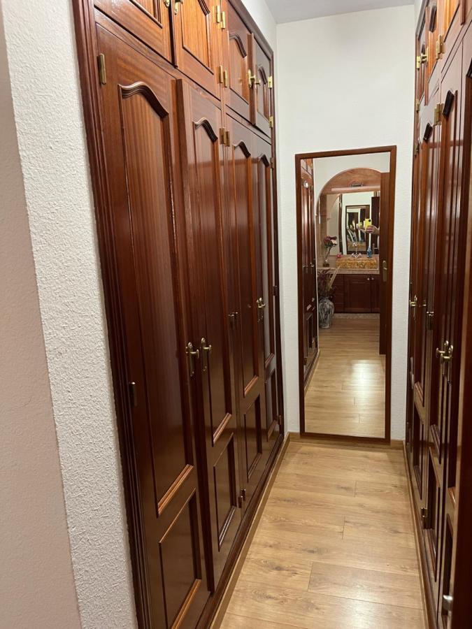 Casa Con Piscina Cerca De Sevilla Luaran gambar
